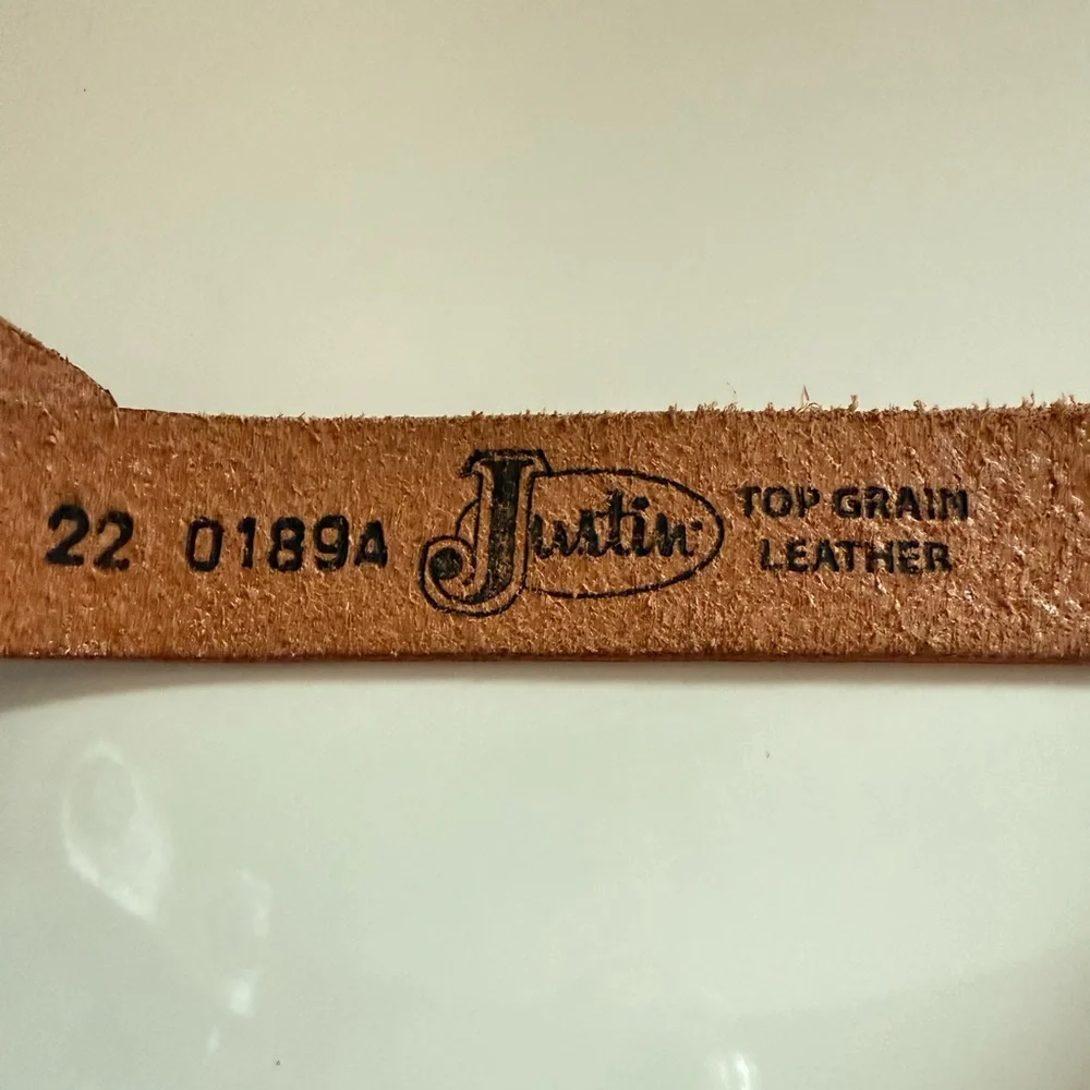 Justin Kids Western Belt Size 22 NWOT Tooled Leather Bucking Bronco Buckle USA